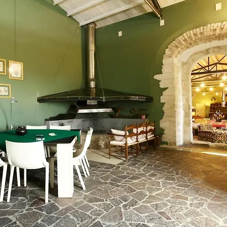 Villa Donalegge Al Castellazzo Tenuta Don Ruggero