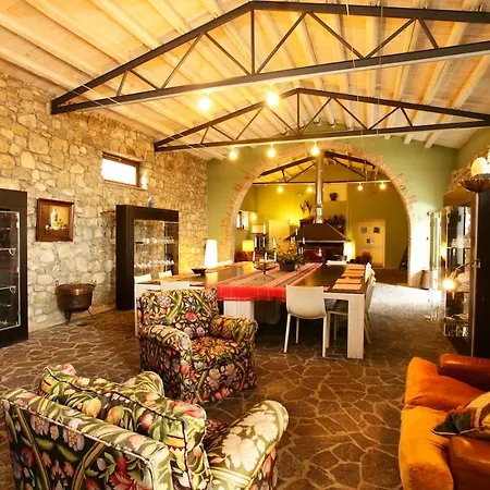 Villa Donalegge Al Castellazzo Tenuta Don Ruggero *